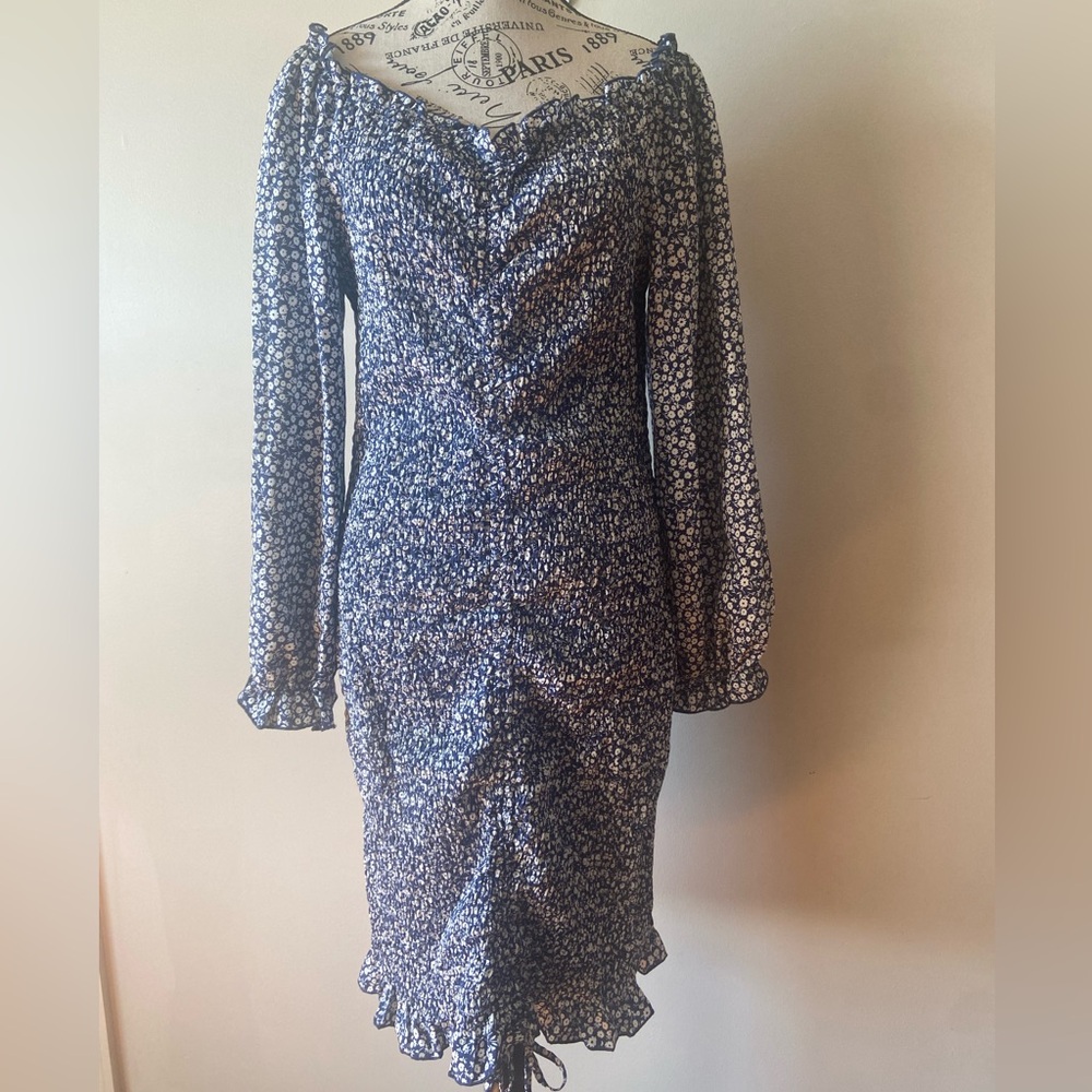 Floral Blue Dress XL Stretchy. Long Sleeve